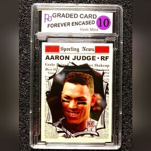 Aaron Judge New York Yankees MVP Sporting News Baseball Rookie Card Limited